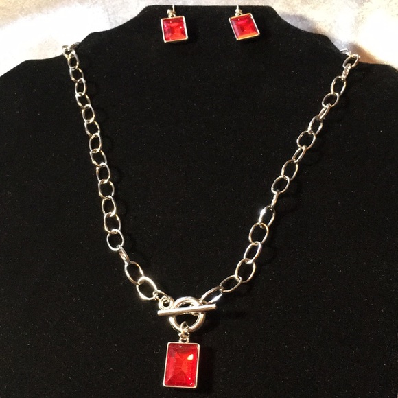 Jewelry - 🌹Red/Silver Toggle Necklace with Earrings❤️
